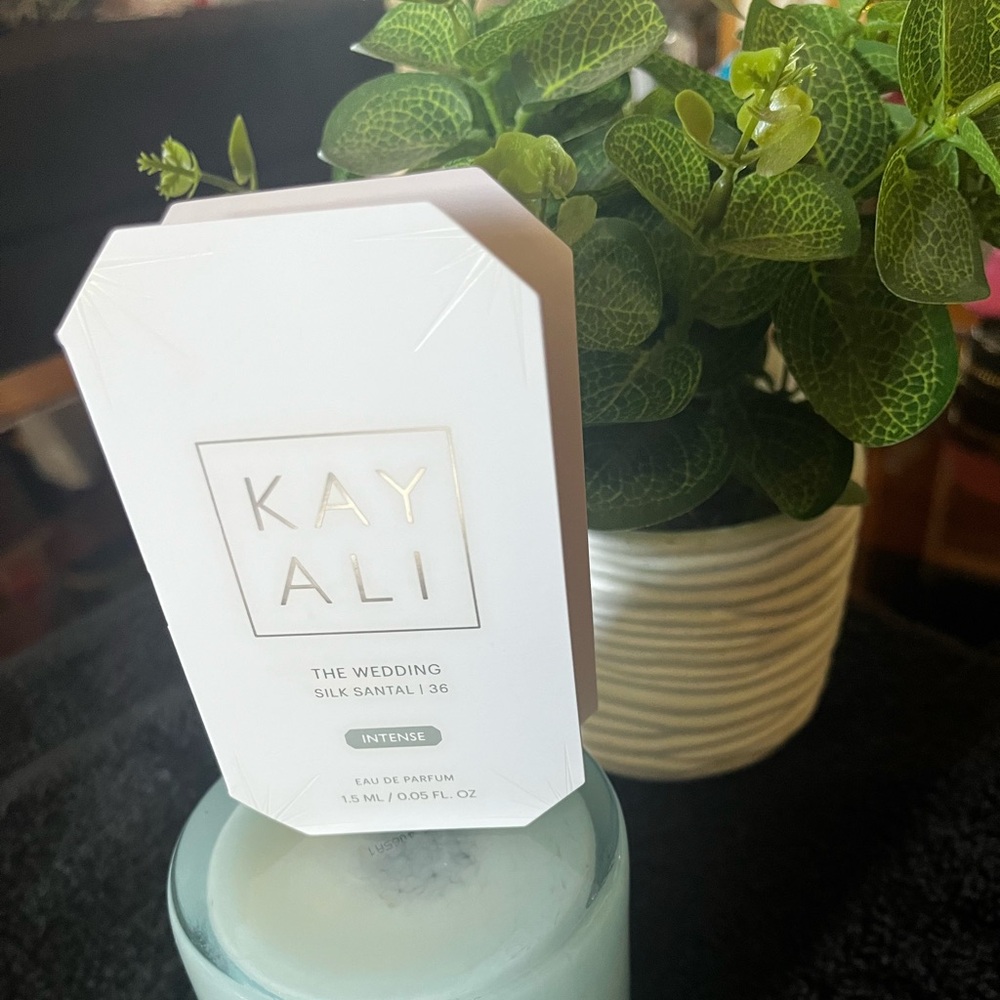 Kayali Sample The Wedding